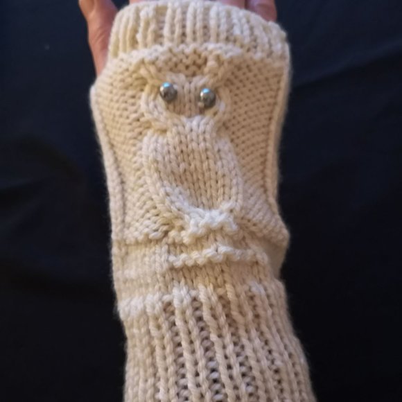 HOST PICK new Owl Knit Fingerless Gloves Mittens Hooter Made in Canada - Picture 5 of 7